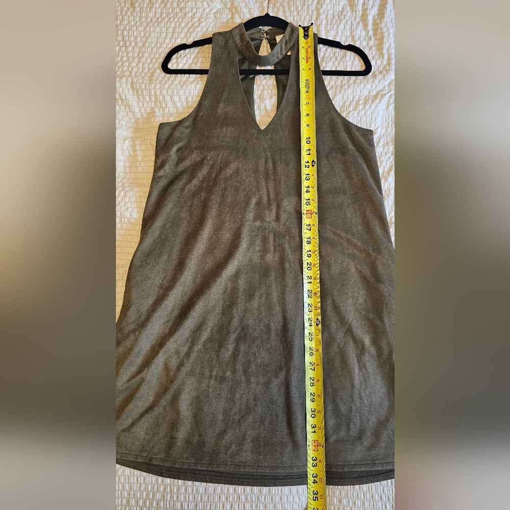 First Love - Elegant Olive Green Sleeveless Dress - Picture 5 of 8